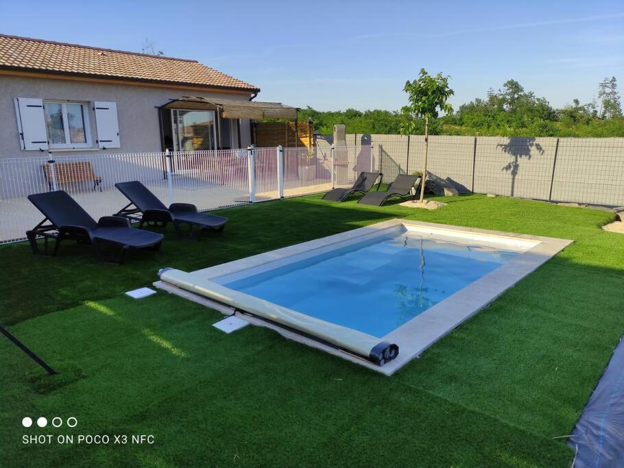 En Ardeche, Gite L'Odyssee Climatise Avec Sa Piscine Privee Et Chauffee Joyeuse Bagian luar foto